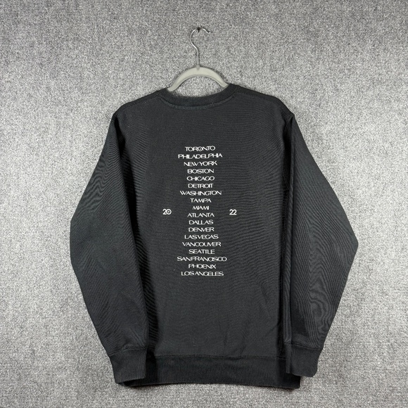 The Weekend After Hours Till Dawn Stadium Tour Official Merch Sweatshirt Large - Picture 2 of 9